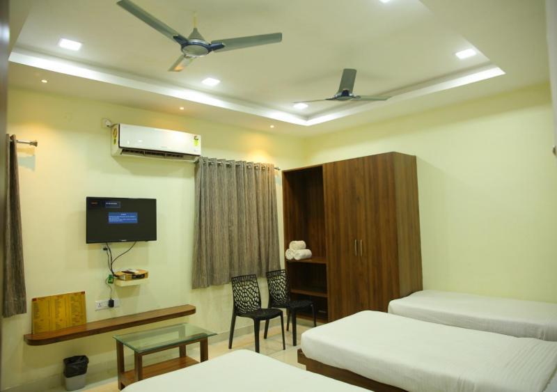 Hotel Maruthi Inn Nirmal  Luaran gambar