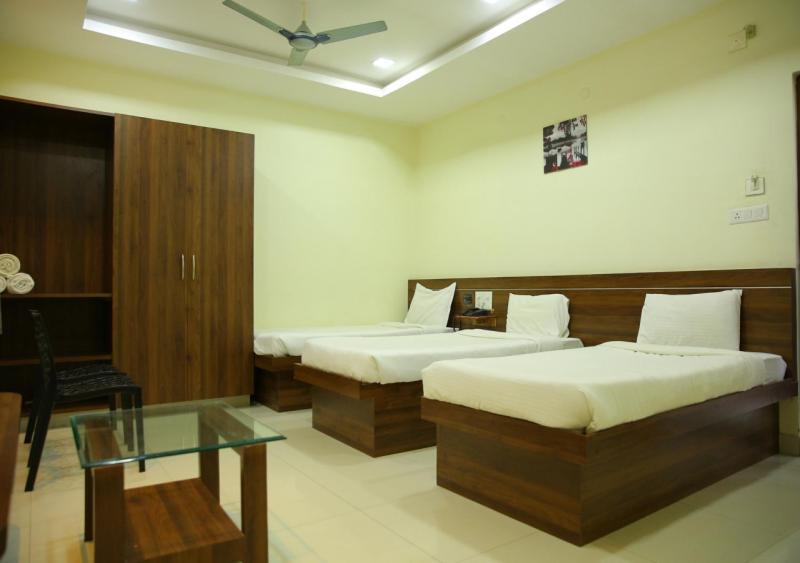 Hotel Maruthi Inn Nirmal  Luaran gambar