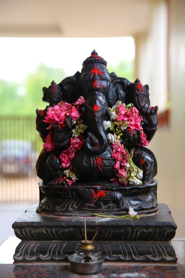 Hotel Maruthi Inn Nirmal  Luaran gambar