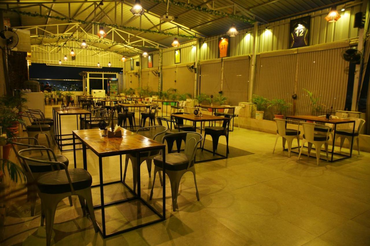 Hotel Maruthi Inn Nirmal  Luaran gambar