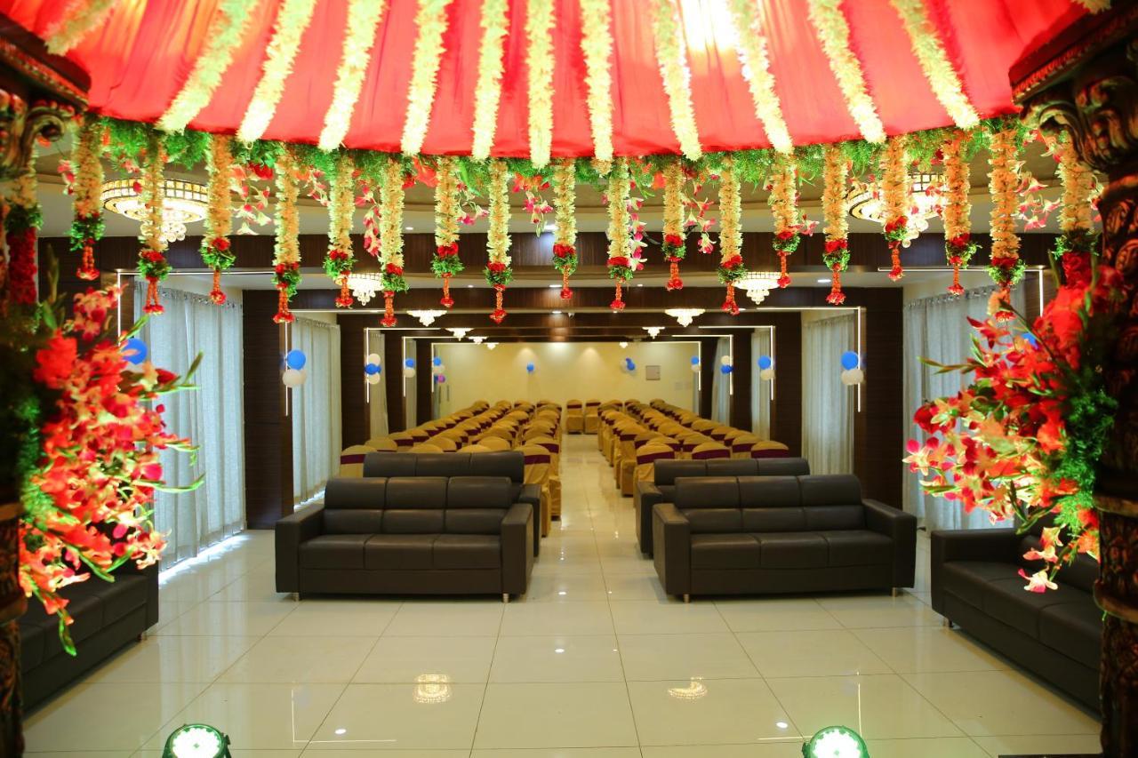 Hotel Maruthi Inn Nirmal  Luaran gambar