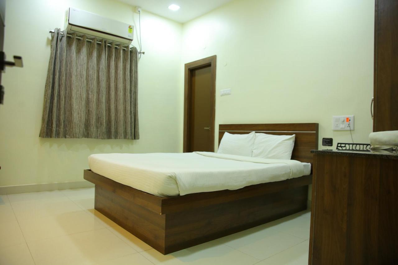 Hotel Maruthi Inn Nirmal  Luaran gambar