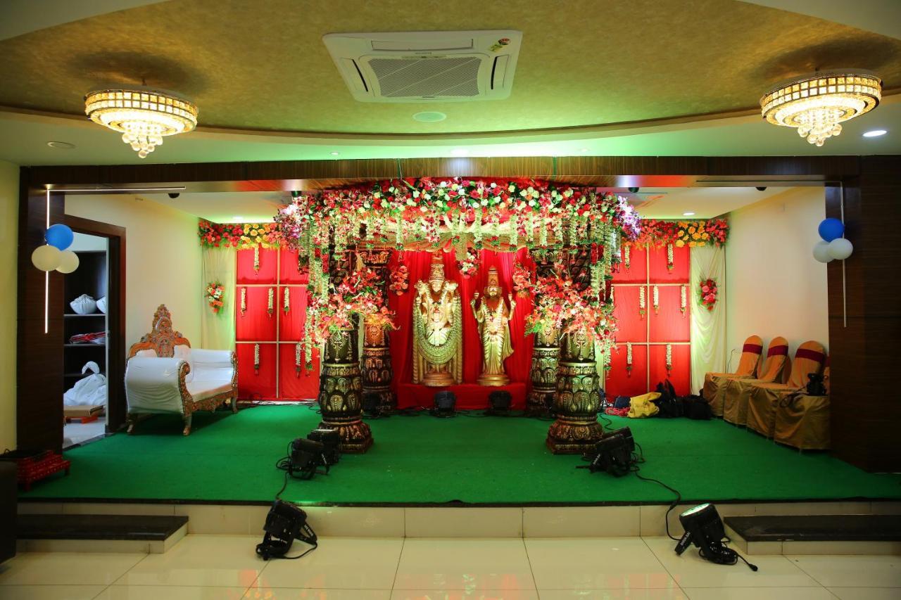 Hotel Maruthi Inn Nirmal  Luaran gambar