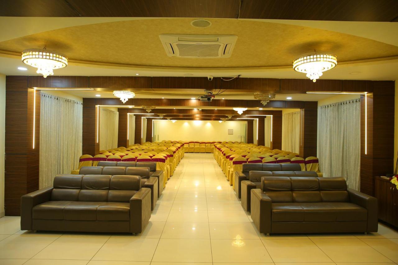 Hotel Maruthi Inn Nirmal  Luaran gambar